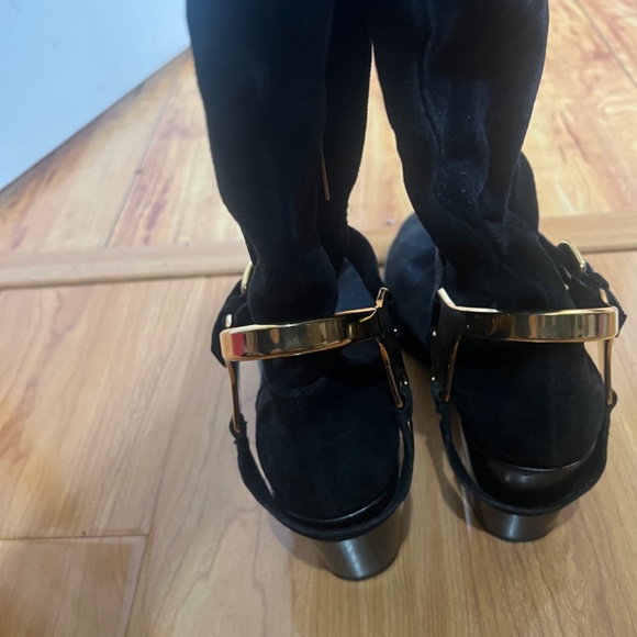 Prada boots - Picture 2 of 6